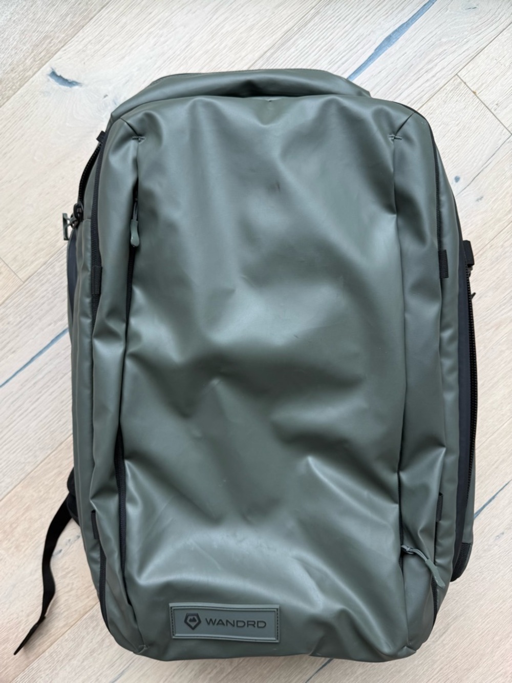 Wandrd Transit Travel Backpack 45L - Olive Green - Picture 7 of 9